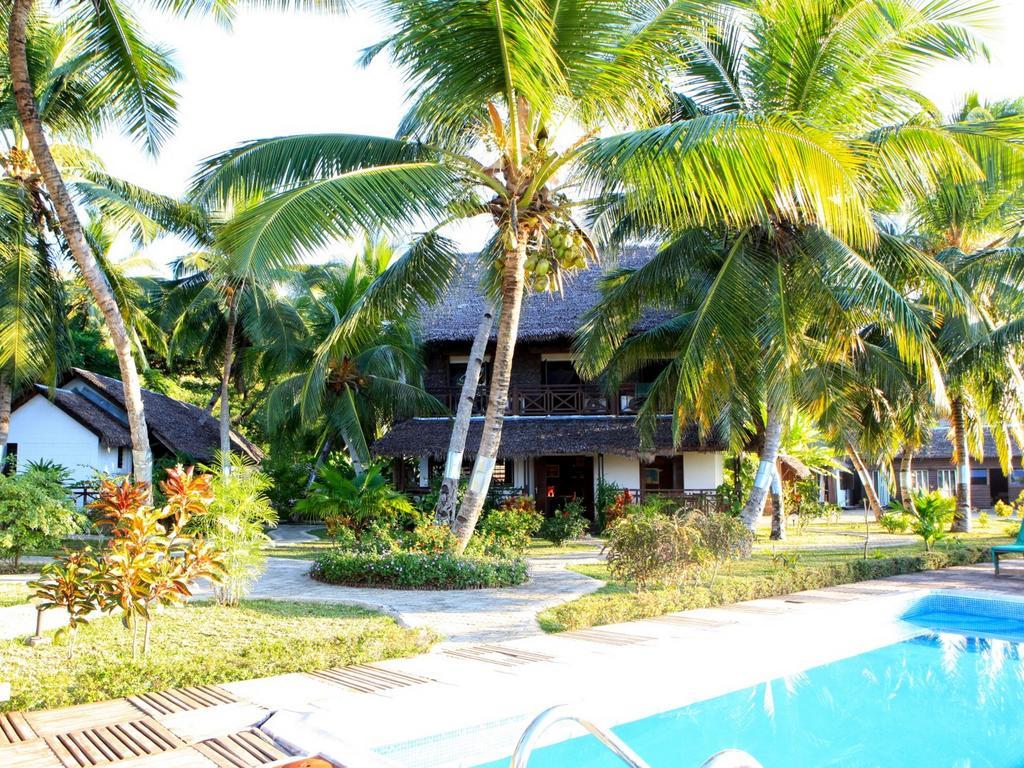 Ylang Hotel Ambondrona  Eksteriør billede